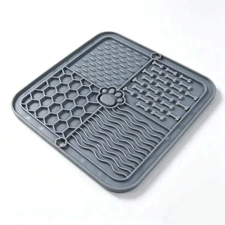 Silicone suction lick mat for dogs